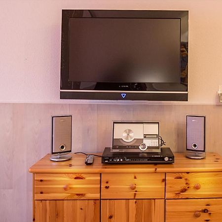 H&H Apartments Im Herzen Der Stadt Teilweise Mit Balkon Ruhig Zentral Modern Mit Kueche Greifswald Ngoại thất bức ảnh