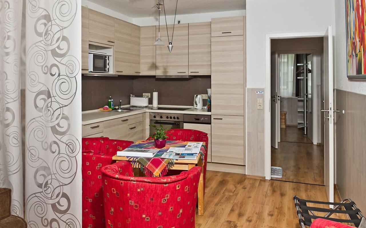 H&H Apartments Im Herzen Der Stadt Teilweise Mit Balkon Ruhig Zentral Modern Mit Kueche Greifswald Ngoại thất bức ảnh